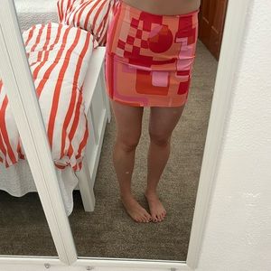 Funky fun mini skirt design patterned